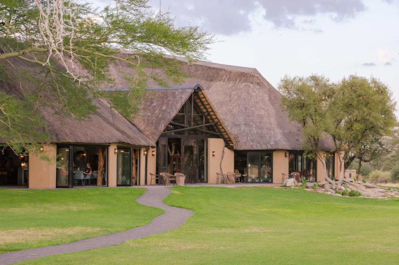 Okapuka Safari Lodge Windhoek Exterior foto